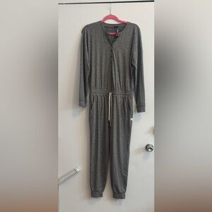 Vuori Womens Jumpsuit Lux Henley in Heather Grey Size Small